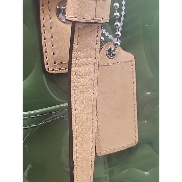 COACH F22322 PEYTON Embossed Green Medium Purse / Hand Bag Flaw - Picture 9 of 11